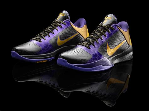 zoom kobe 5 sneakers